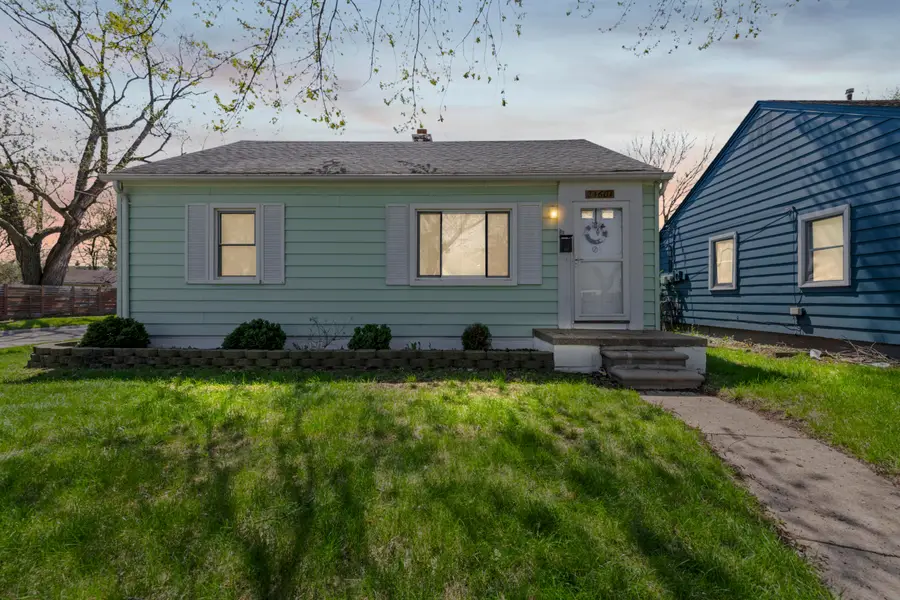 24601 Dartmouth Street, Dearborn Heights, MI 48125 - #2