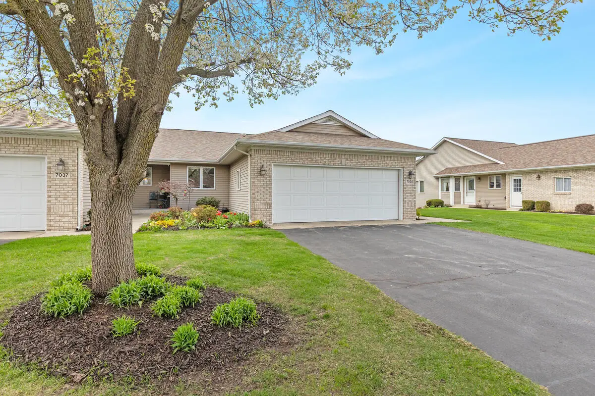 7035 Baltic Drive Sw, Byron Center, MI 49315 - #1