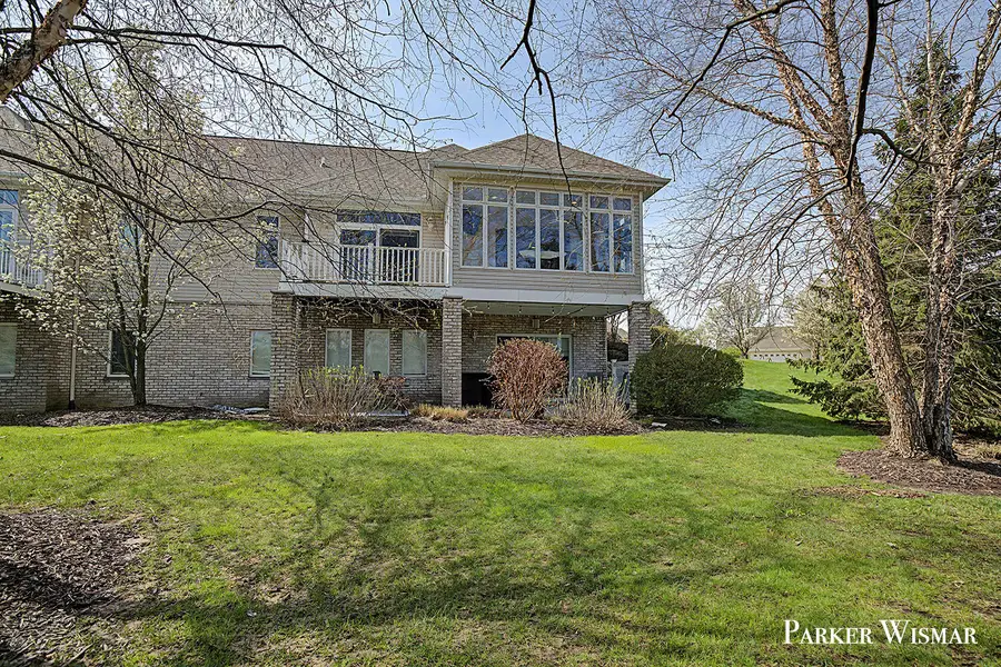 2661 Village Circle Sw #15, Byron Center, MI 49315 - #3