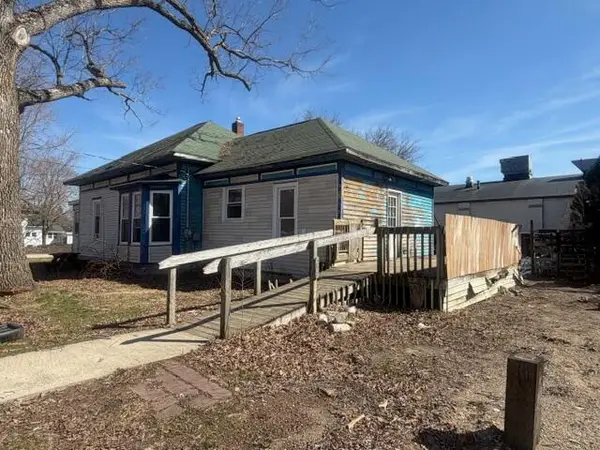 81 S Gibbs Street, White Cloud, MI 49349