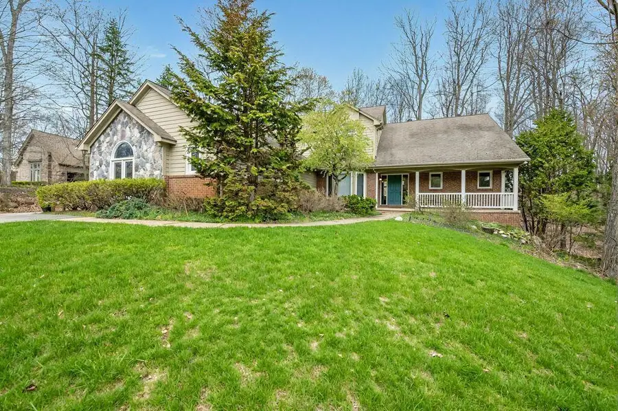 5990 Lynne Hollow Drive, Commerce Township, MI 48382 - #2