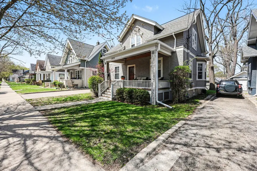 1028 W Liberty Street, Ann Arbor, MI 48103 - #2