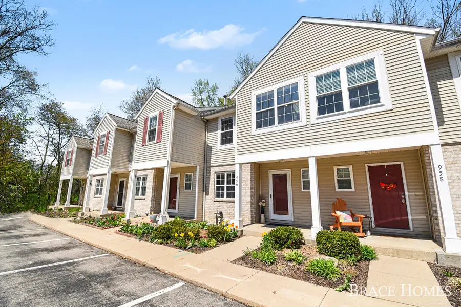 956 Ada Pl Drive Se, Grand Rapids, MI 49546 - #2