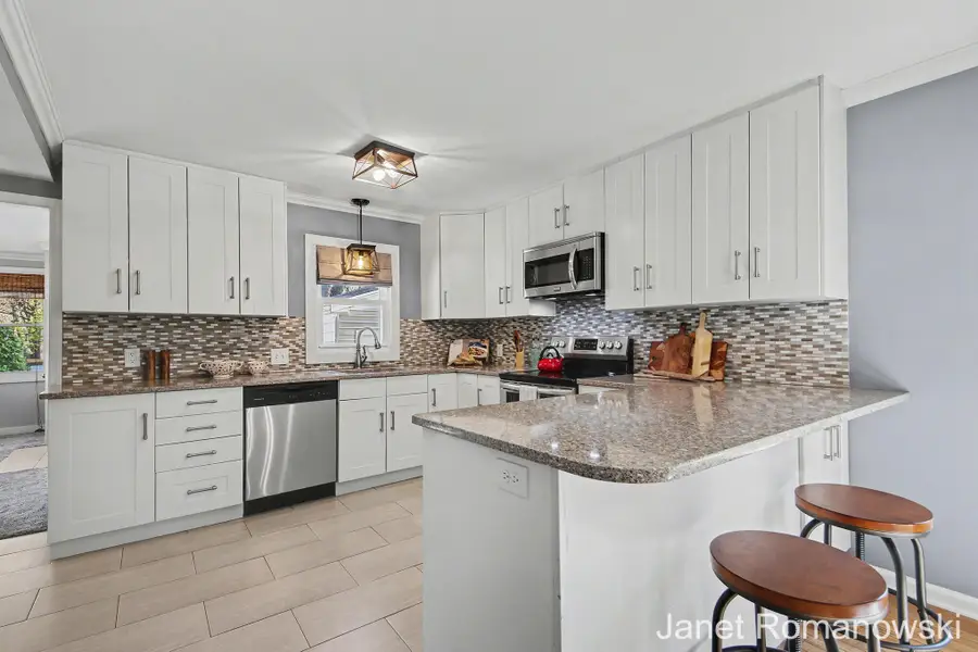 2126 Englewood Drive Se, Grand Rapids, MI 49506 - #2