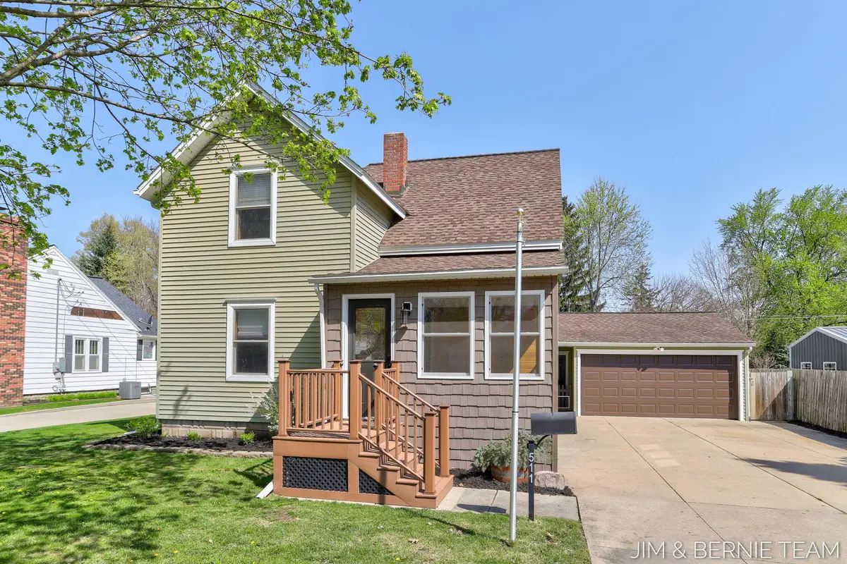 511 W Clinton Street, Hastings, MI 49058 - #1