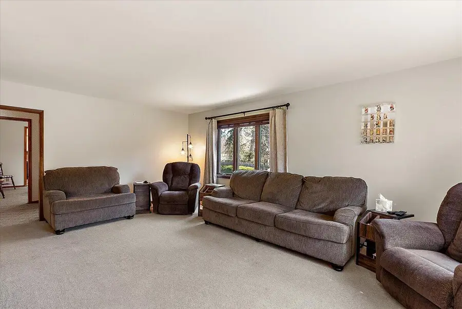 950 W Giles Road, Muskegon, MI 49445 - #2