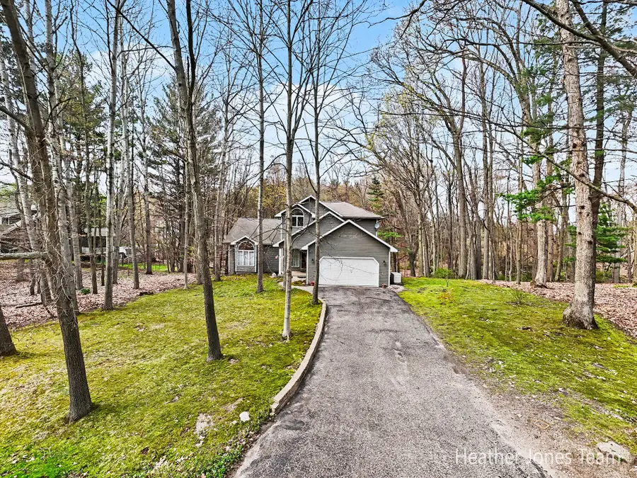 10288 Hathaway Drive, Greenville, MI 48838 - #3