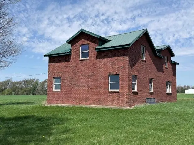 9000 Milnes Road, Jonesville, MI 49250 - #2