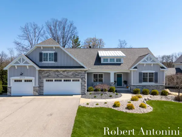 2352 Lake Birch Court Ne, Grand Rapids, MI 49525