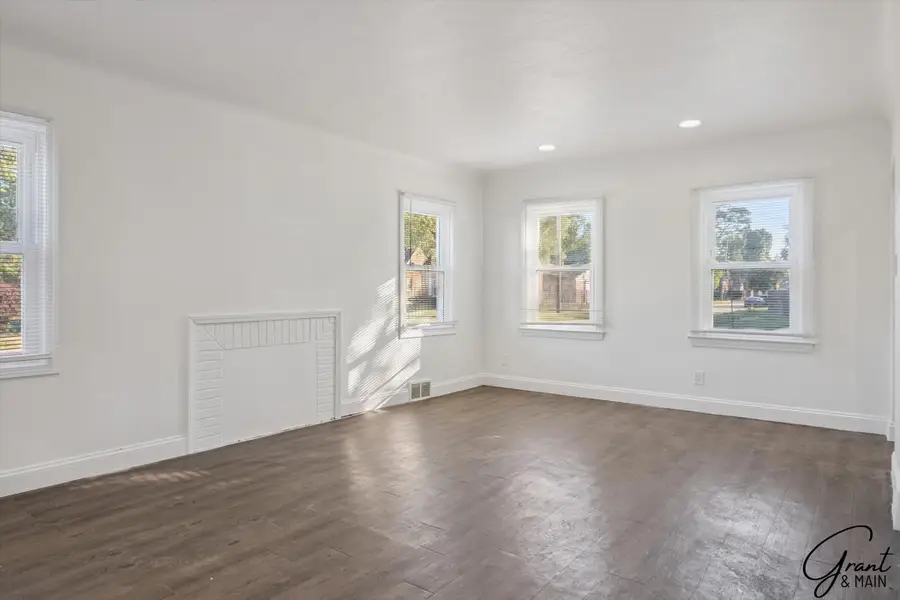 15375 Sussex Street, Detroit, MI 48227 - #3