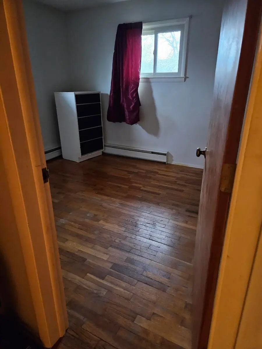 1614 Knapp Avenue, Flint, MI 48503 - #3