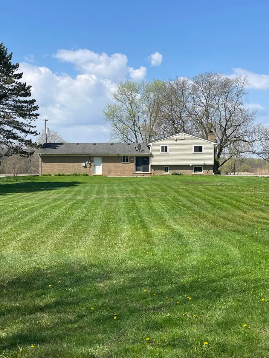 60000 Romeo Plank Road, Ray, MI 48096 - #2