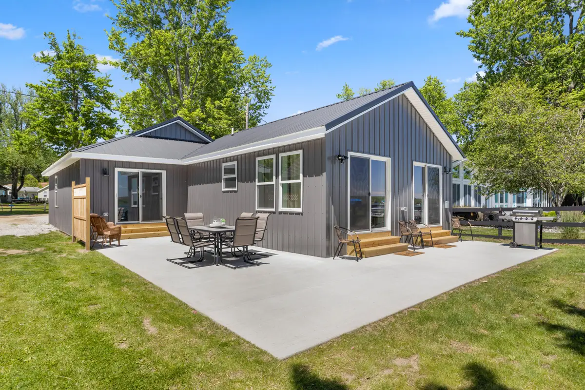 2751 Russell Drive, Wayland, MI 49348 - #1