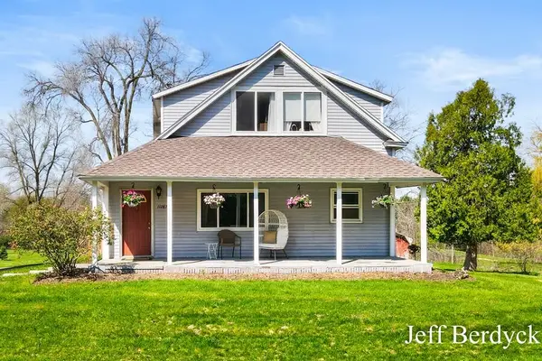 11287 Long Lake Drive Nw, Sparta, MI 49345