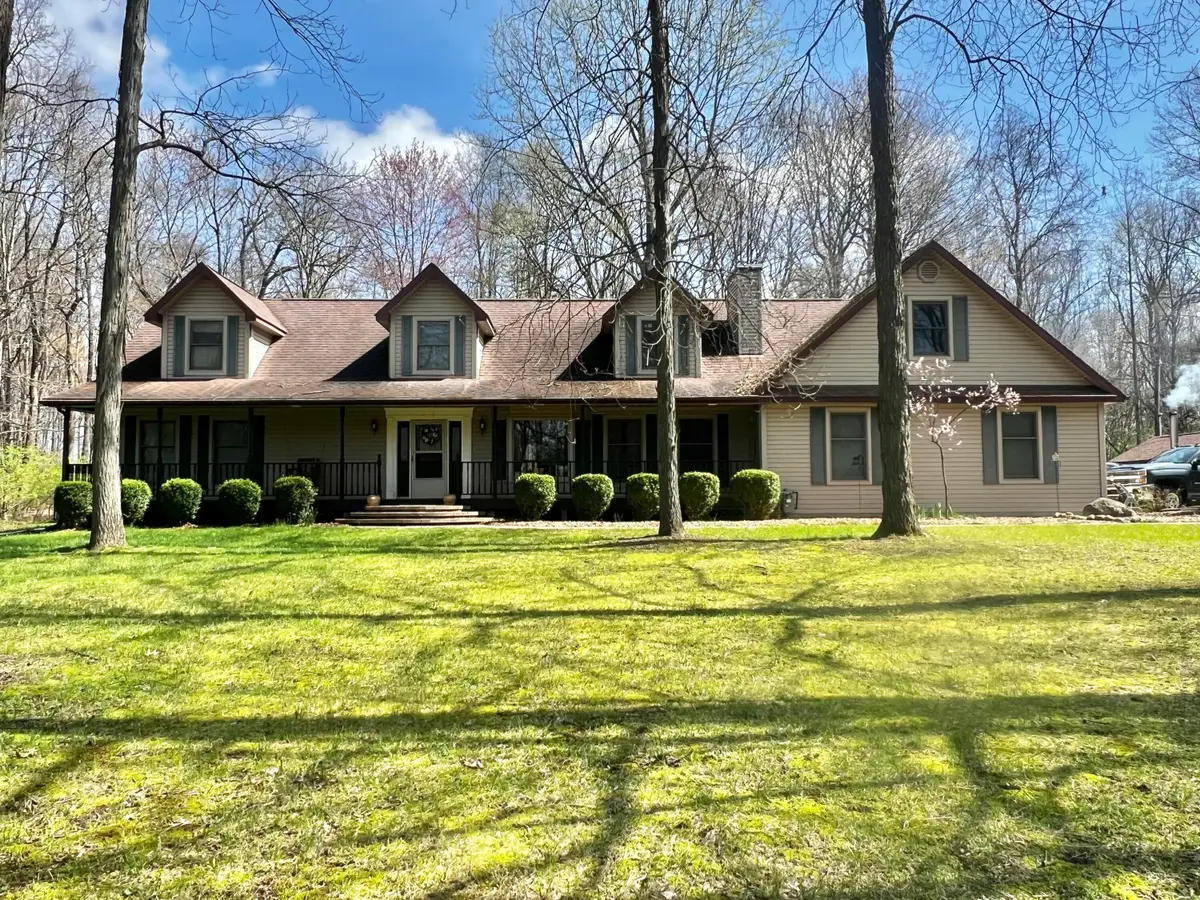 1401 Meadow Lane, Hillsdale, MI 49242 - #1