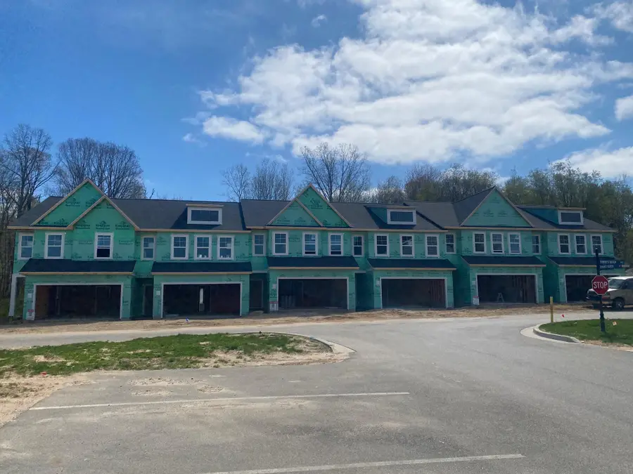 4858 Hidden River Avenue Sw #57, Wyoming, MI 49418 - #3