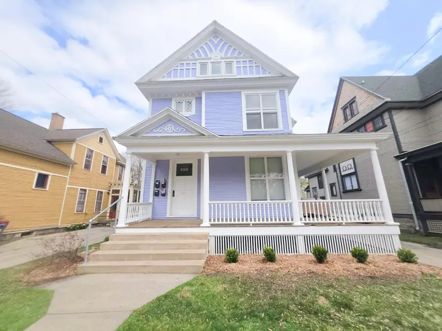 226 College Avenue Ne, Grand Rapids, MI 49503 - #3