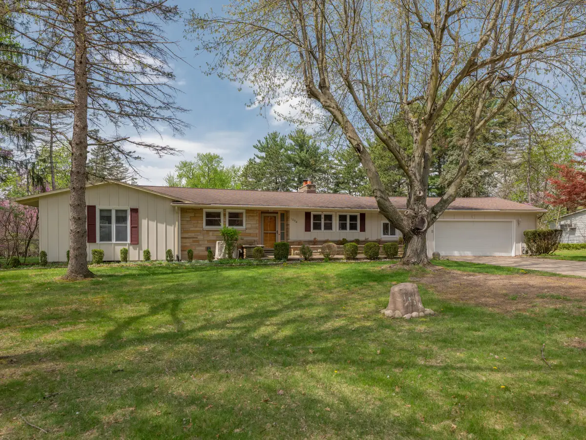 1054 Riverside Drive, Battle Creek, MI 49015 - #1