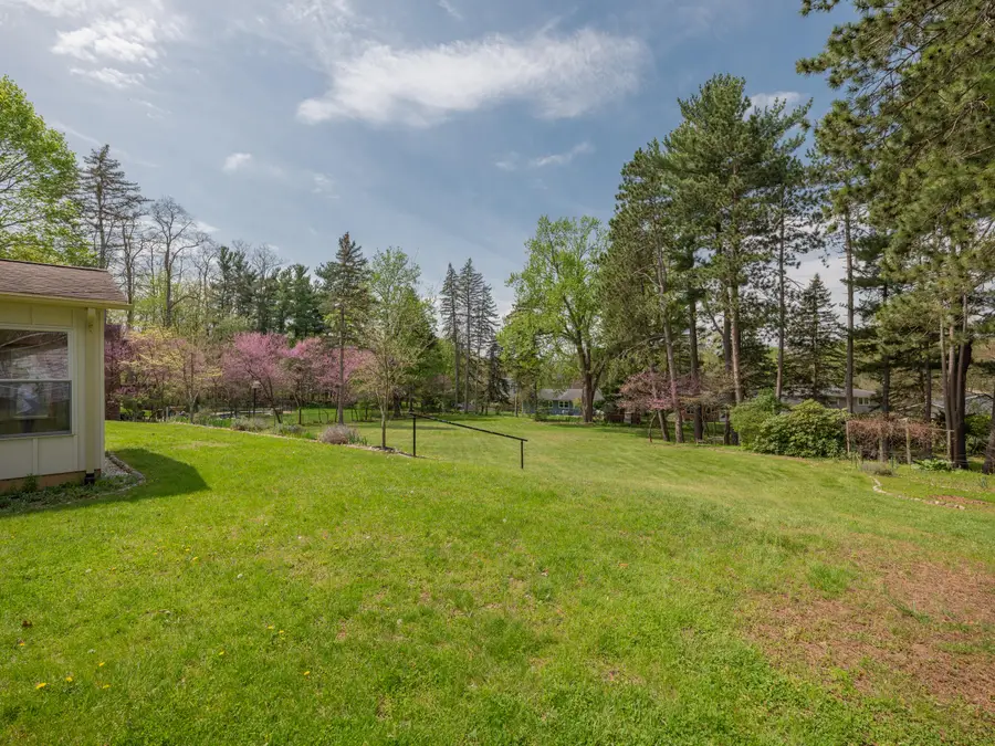 1054 Riverside Drive, Battle Creek, MI 49015 - #2