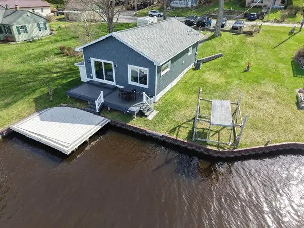 6292 Grace Avenue, Ludington, MI 49431