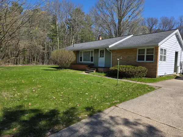 288 Park Street, Newaygo, MI 49337