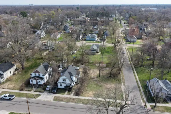 555 Amity Avenue, Muskegon, MI 49442