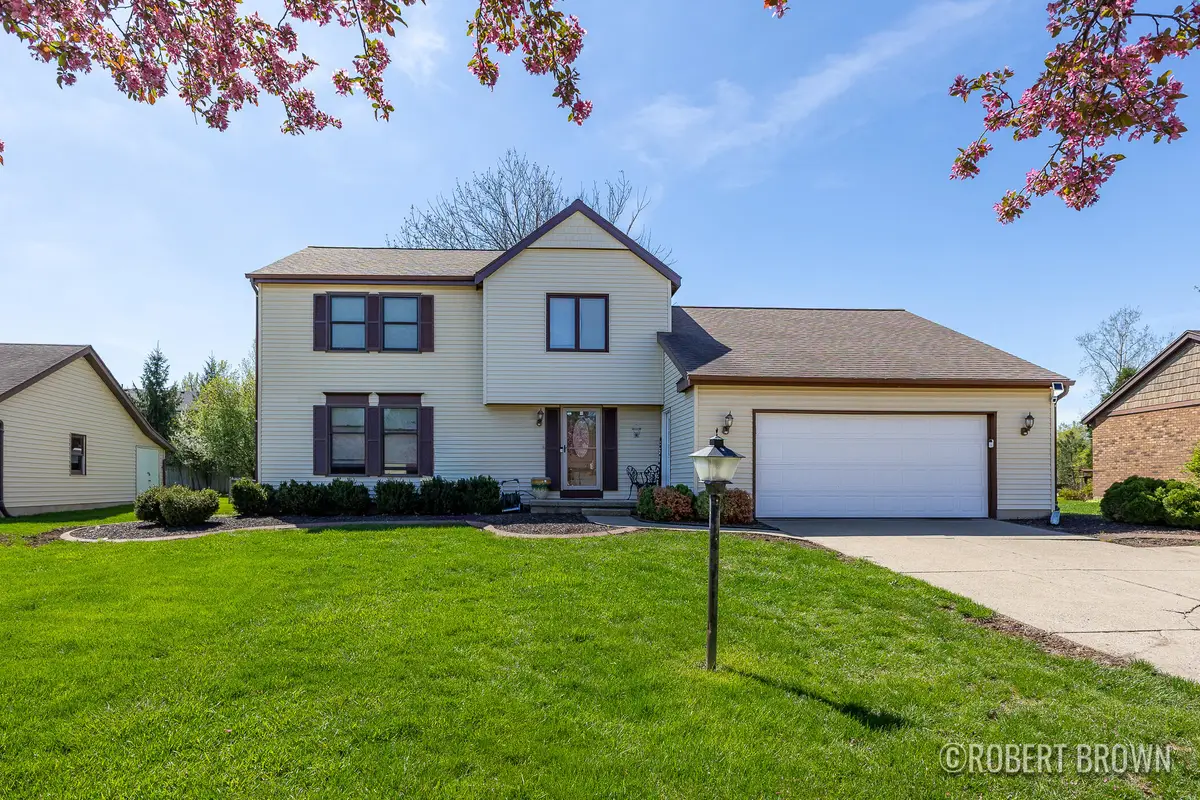 2074 Wolfboro Drive Se, Kentwood, MI 49508 - #1