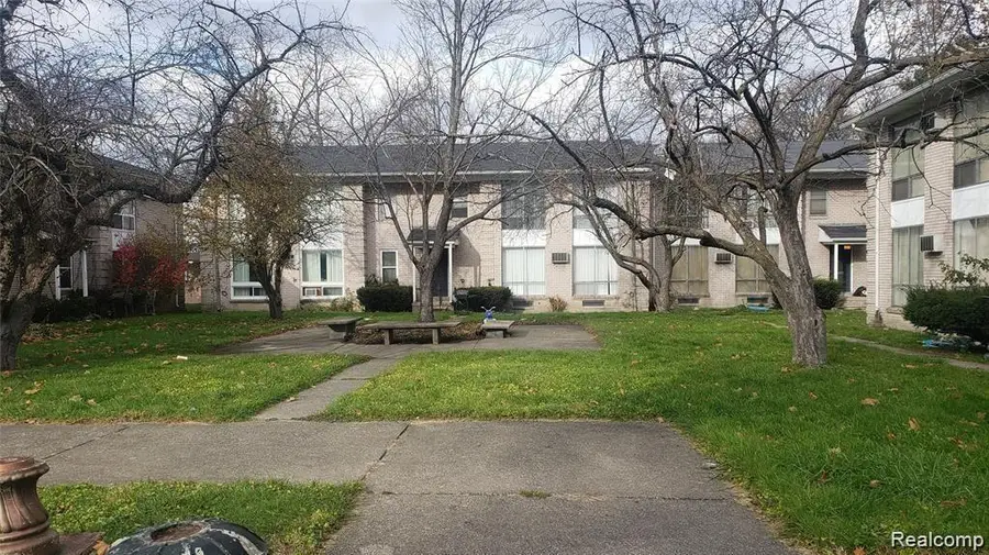 22140 Dante Street #209, Oak Park, MI 48237 - #2