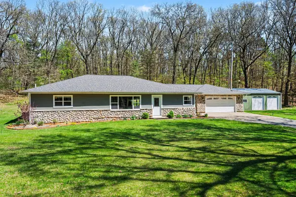 8640 N 24th Street, Kalamazoo, MI 49004