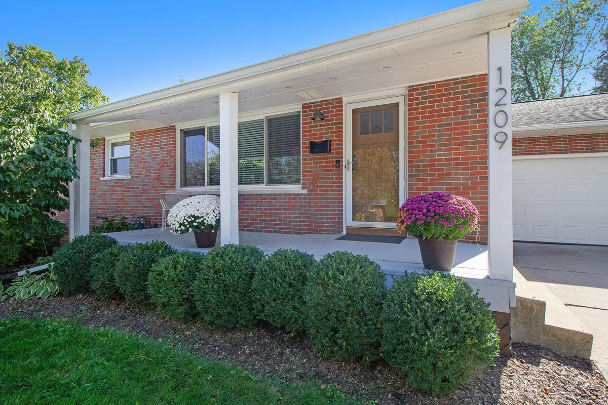1209 Clague Avenue, Ann Arbor, MI 48103 - #1