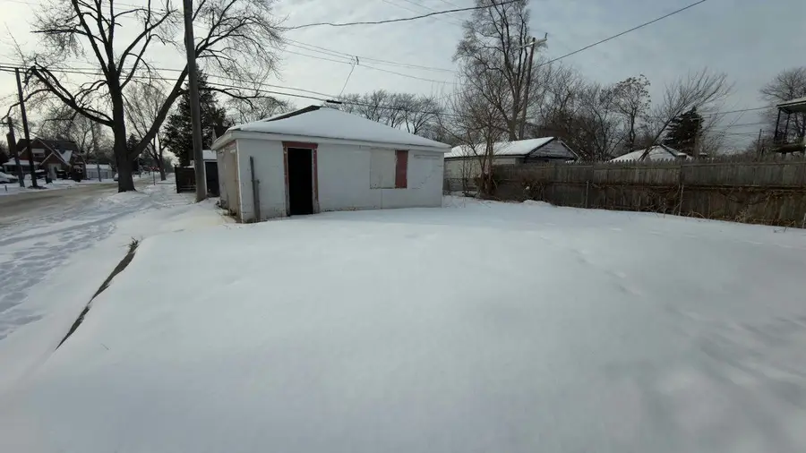 19303 Fairport Street, Detroit, MI 48205 - #3