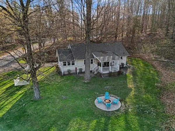 5989 Barnhart Road, Ludington, MI 49431