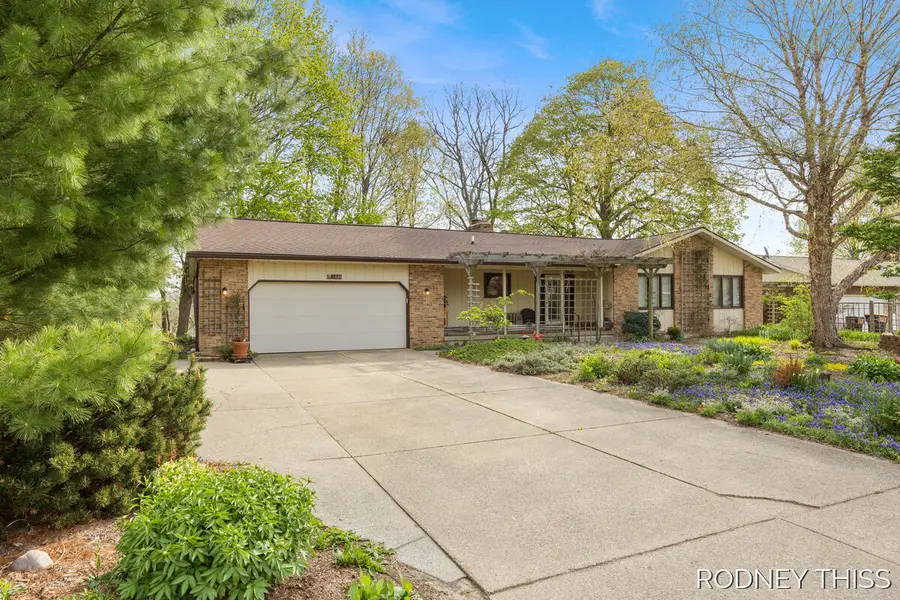 1445 Ridgewood Drive, Jenison, MI 49428 - #3