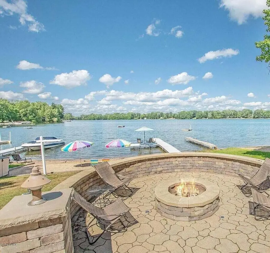 13692 W Mcbride Road, Coral, MI 49322 - #2