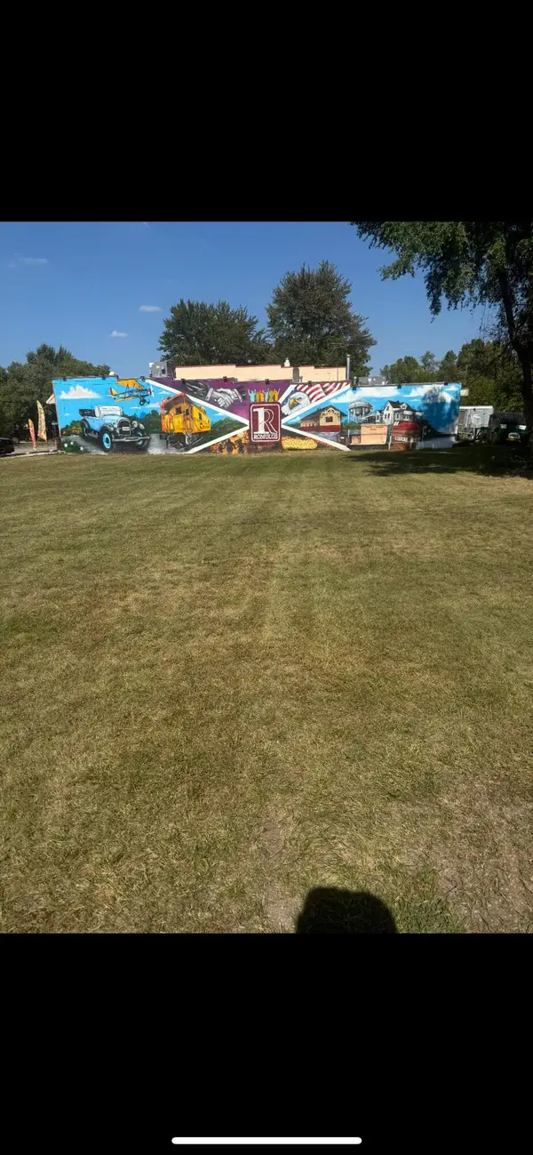 37135 Goddard Road, Romulus, MI 48174