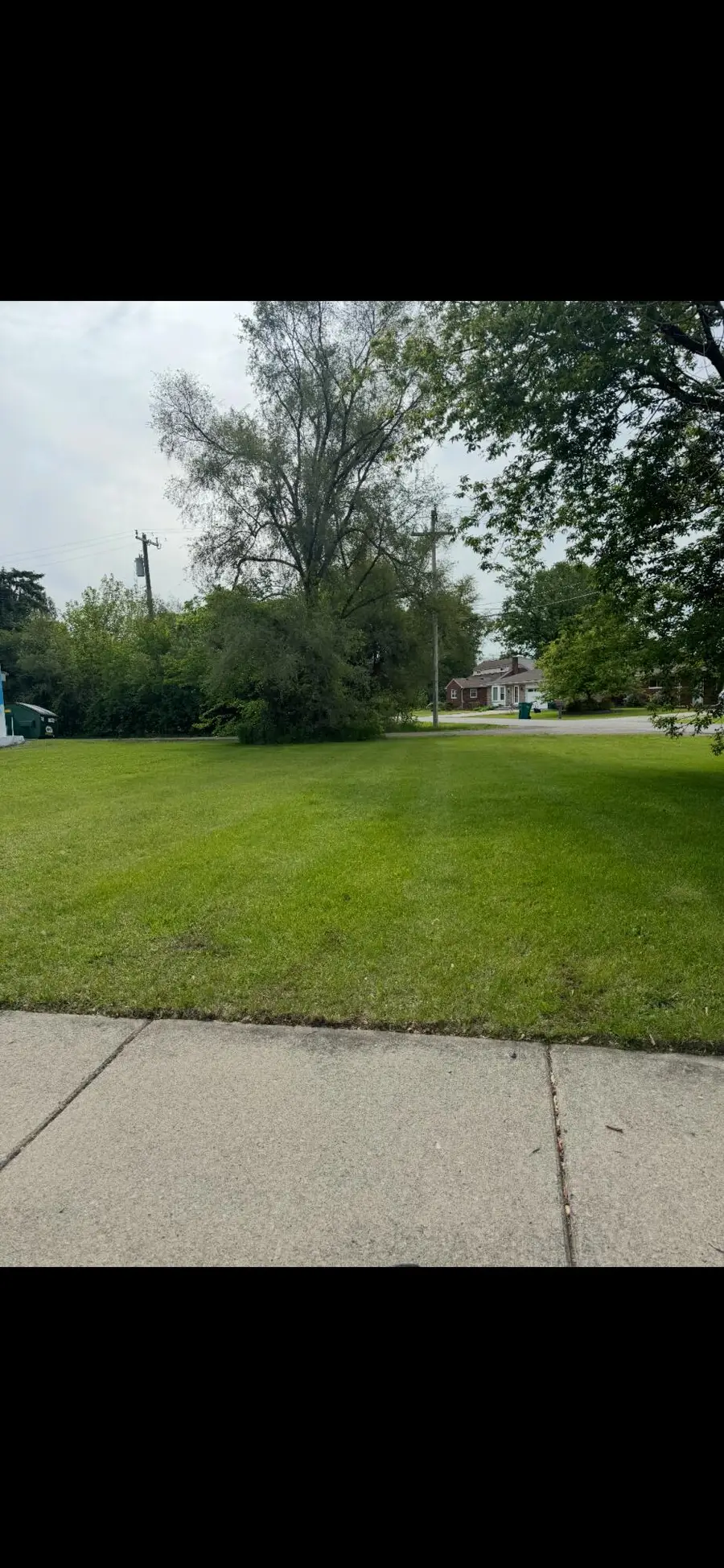 37135 Goddard Road, Romulus, MI 48174 - #2