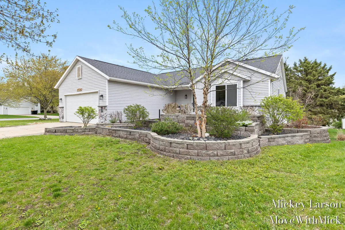 3724 Brookfield Drive, Hudsonville, MI 49426 - #1