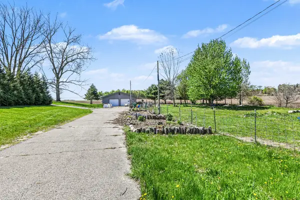 52290 Townhall Road, Dowagiac, MI 49047