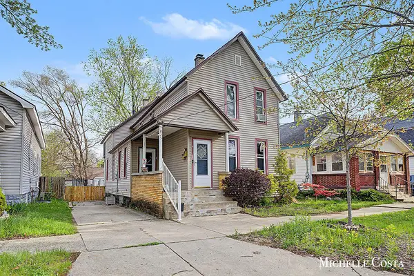 825 Crosby Street Nw, Grand Rapids, MI 49504