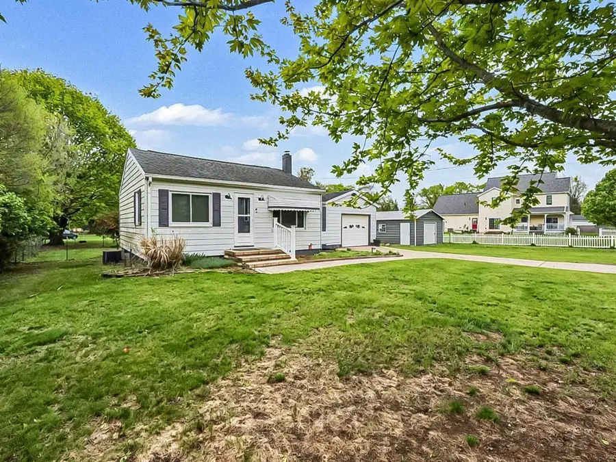 615 Gregory Place, Jackson, MI 49202 - #3