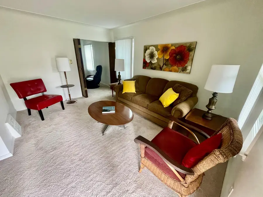 9567 Columbia Street, Redford, MI 48239 - #3