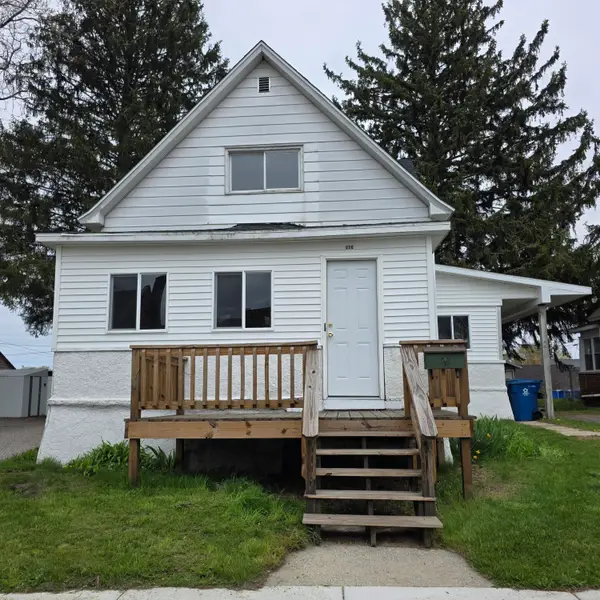 210 E Church Street, Hart, MI 49420