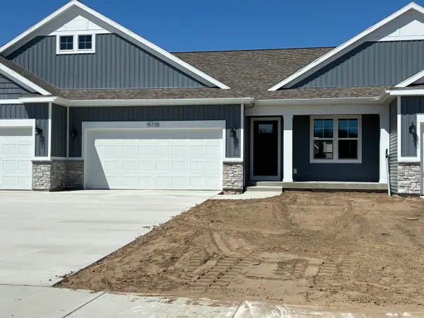 15735 Hawley Drive #32, Grand Haven, MI 49417