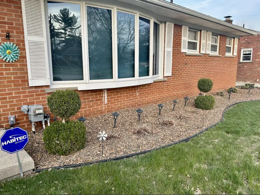 36753 Greenbush Road, Wayne, MI 48184 - #2