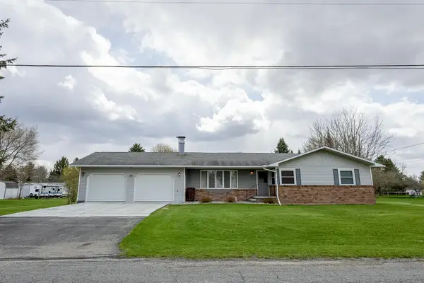 330 Johnson Street, Edmore, MI 48829