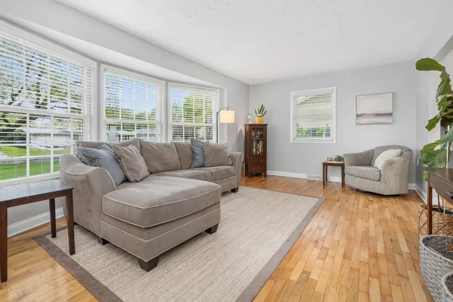 1027 Piccadilly Road, Kalamazoo, MI 49006 - #3