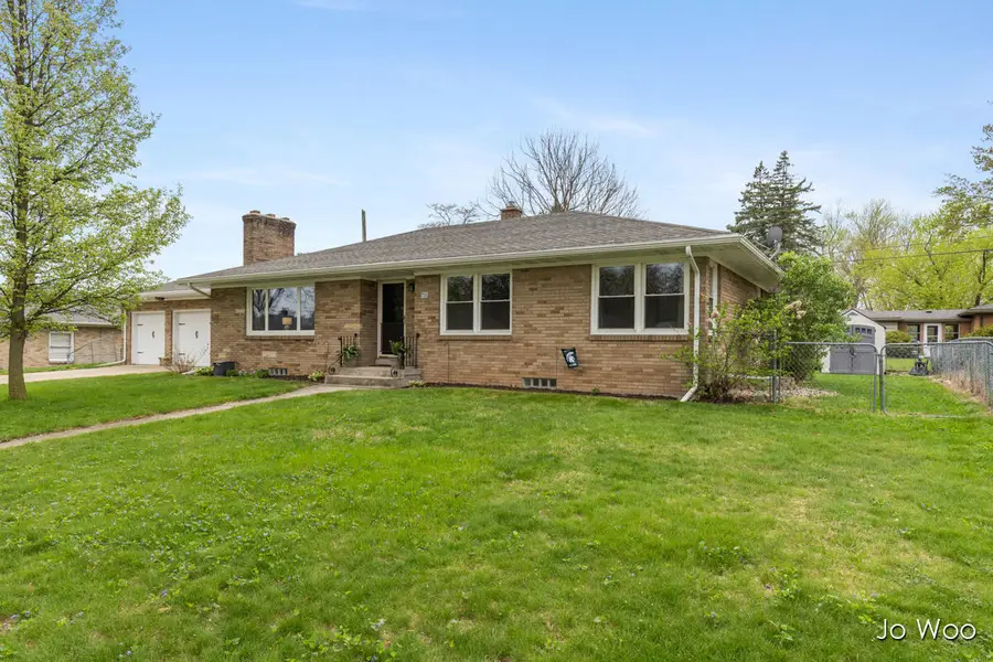 731 Larkspur Avenue Nw, Grand Rapids, MI 49504 - #3