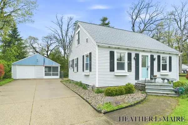 945 4 Mile Road Ne, Grand Rapids, MI 49525