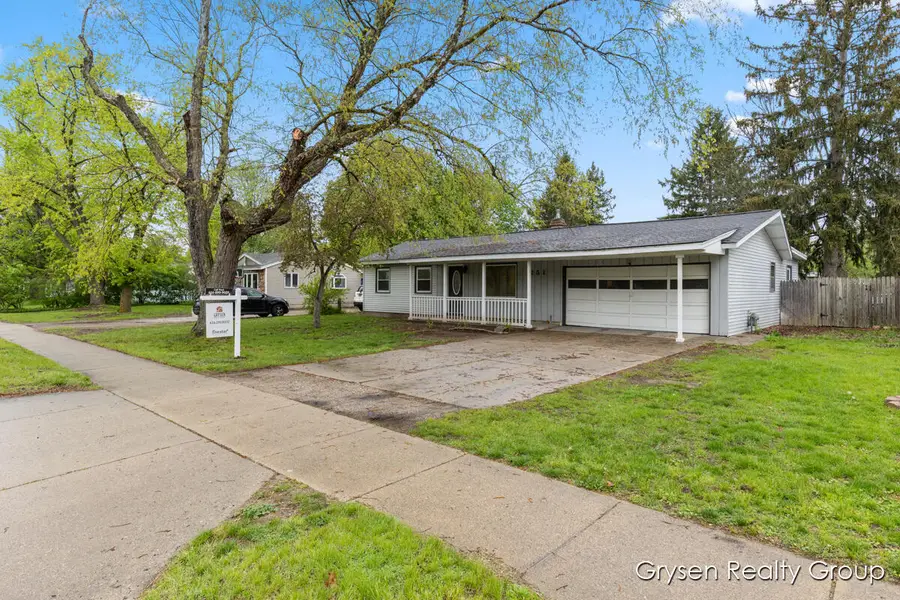 251 60th Street Se, Grand Rapids, MI 49548 - #2