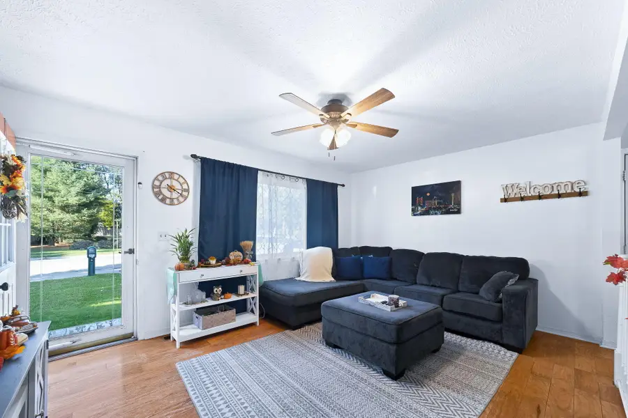 809 W Northrup Street, Lansing, MI 48911 - #2